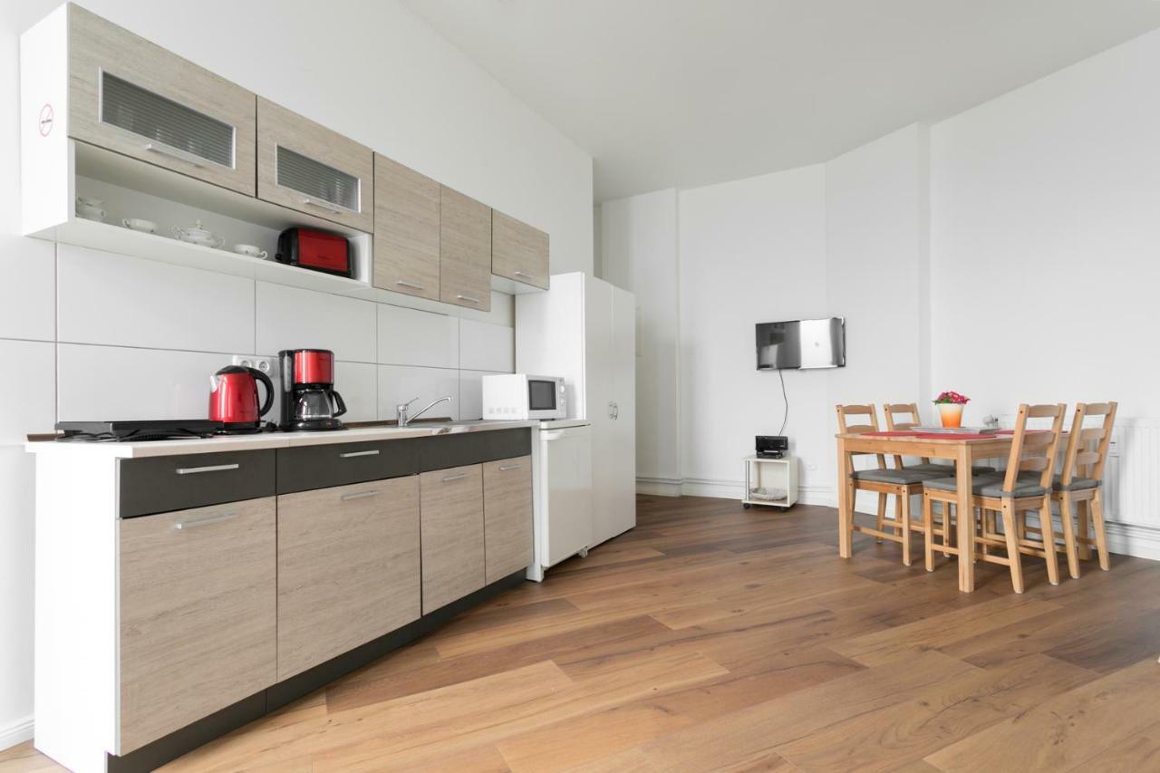 City Studio For 4, Near Sonnenallee Appartement Berlin